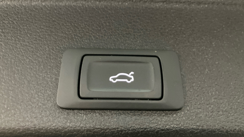 Audi A4 35 TFSI S Line 5dr S Tronic Petrol Estate